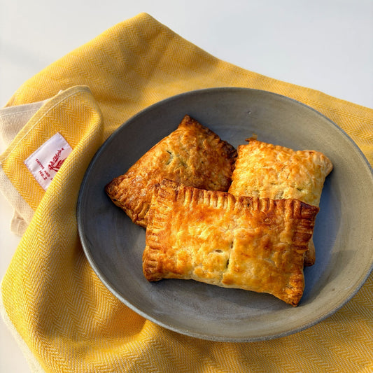 My Favorite flakey Dough Recipe + Spinach-Pesto pockets