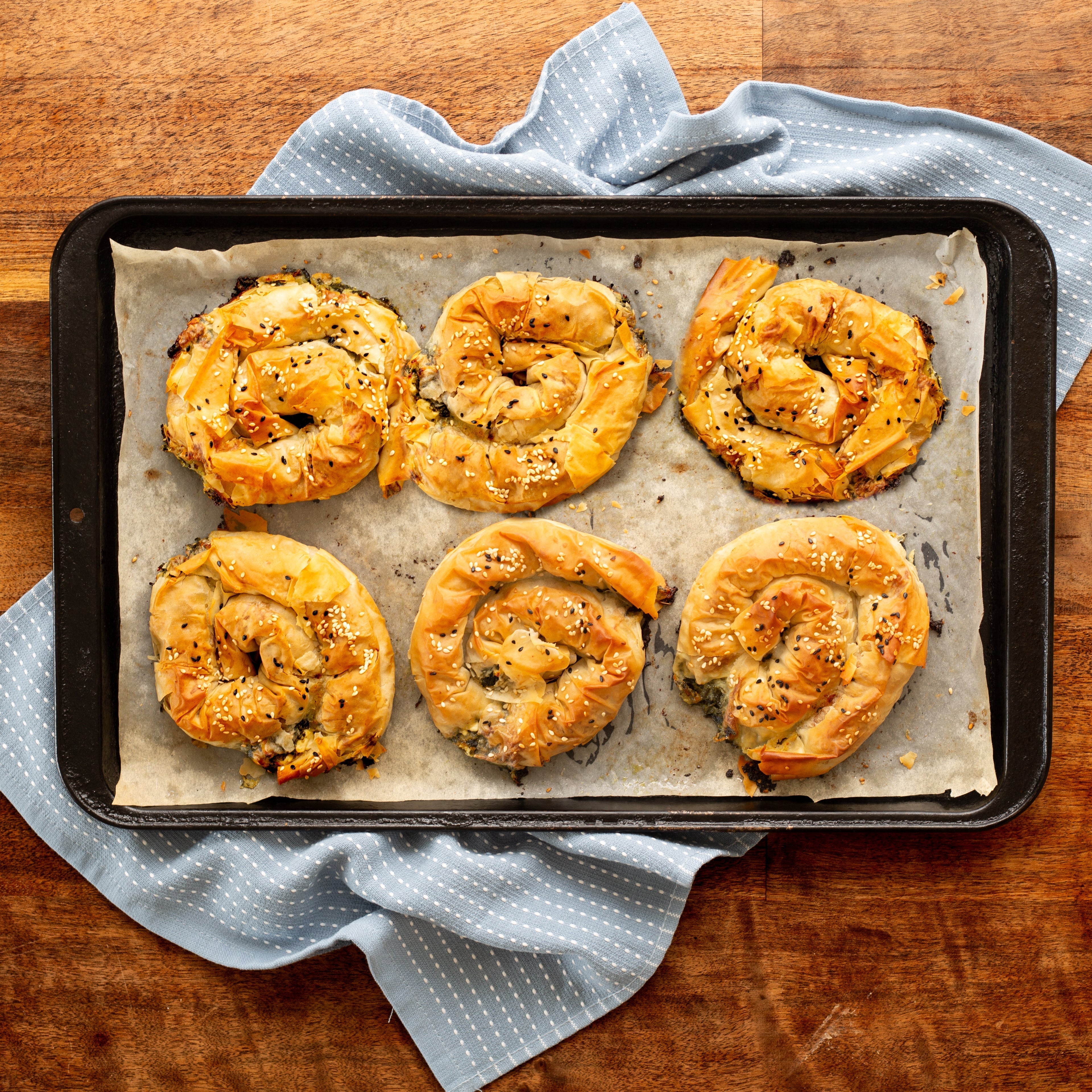 Quick and Easy Spinach Pies β Thyme and Sage