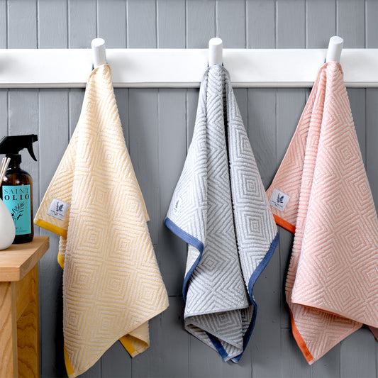 Towel/Kit Design Cleaner Set